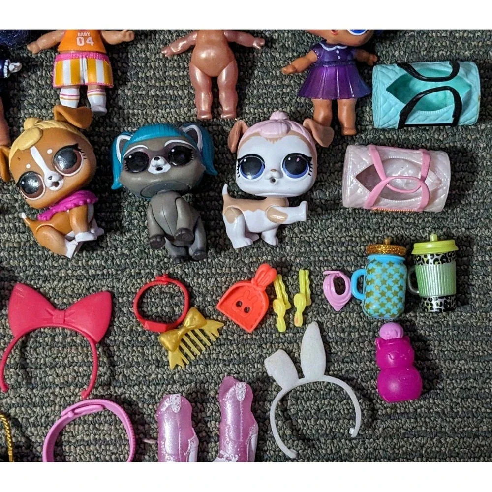 Lot of LOL Surprise Dolls, Babies & Pets Plus Accessories Assorted